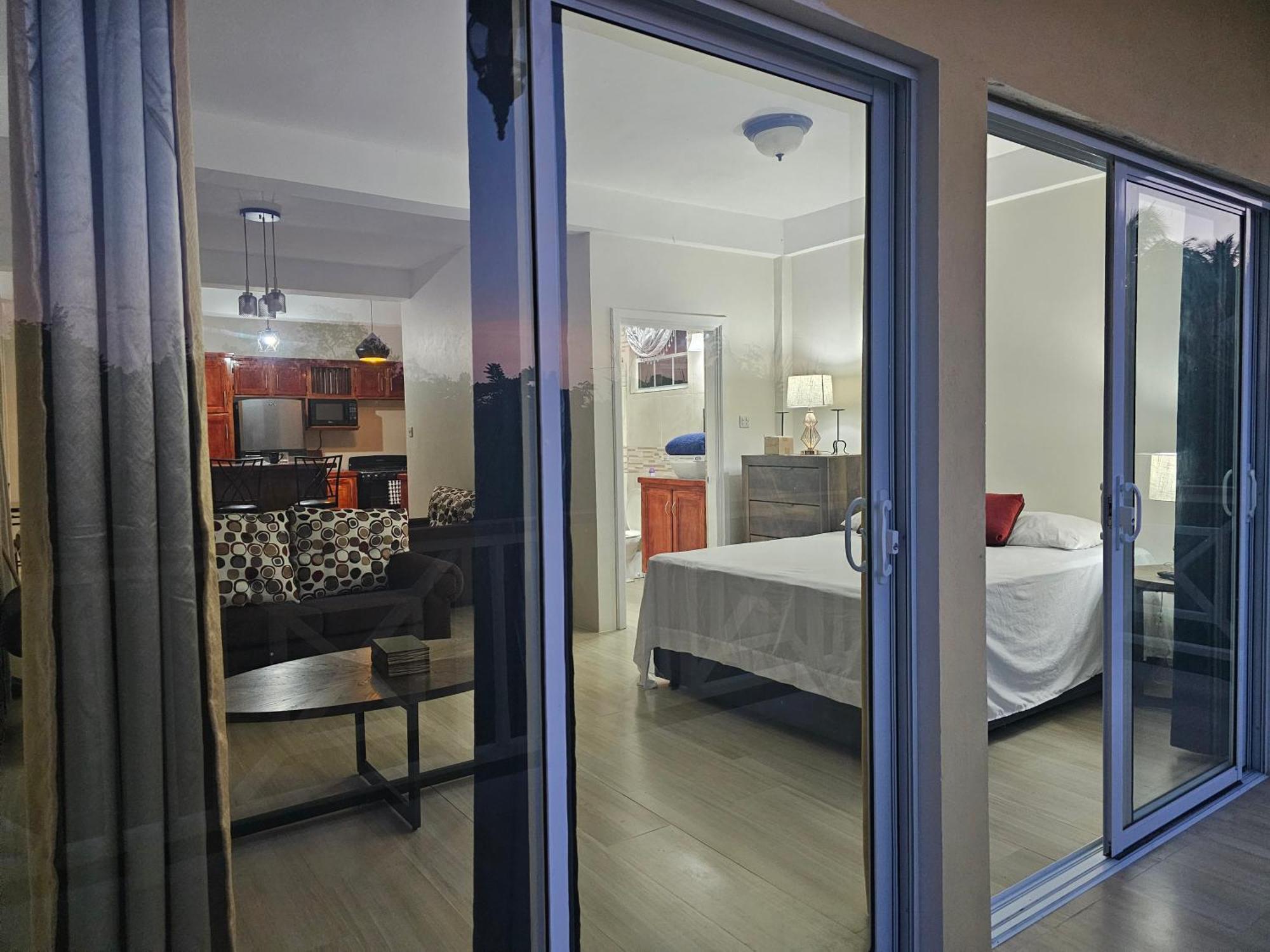 Royal Escape - 2 Apartamento Anse La Raye Exterior foto